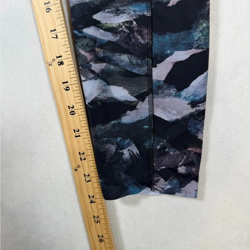 Lululemon Athletica Size 8 Align Abstract Multicolor Leggings